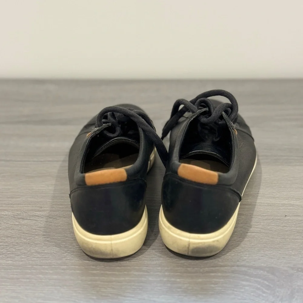 Ecco Black Women’s Casual Sneakers (Size 38)